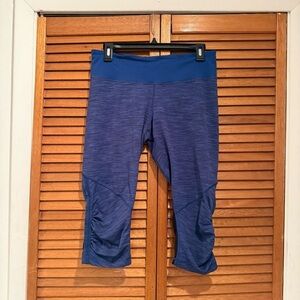 Lululemon Women’s Blue Cropped Athletic Active Leggings Sz 10